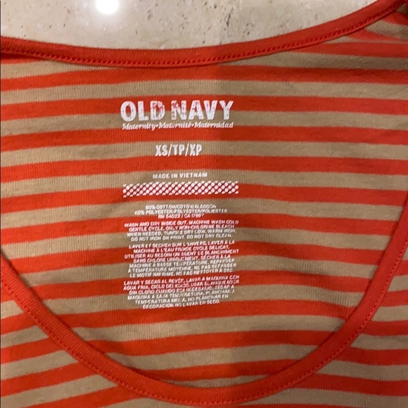 5 long sleeve maternity bundle - Picture 3 of 7